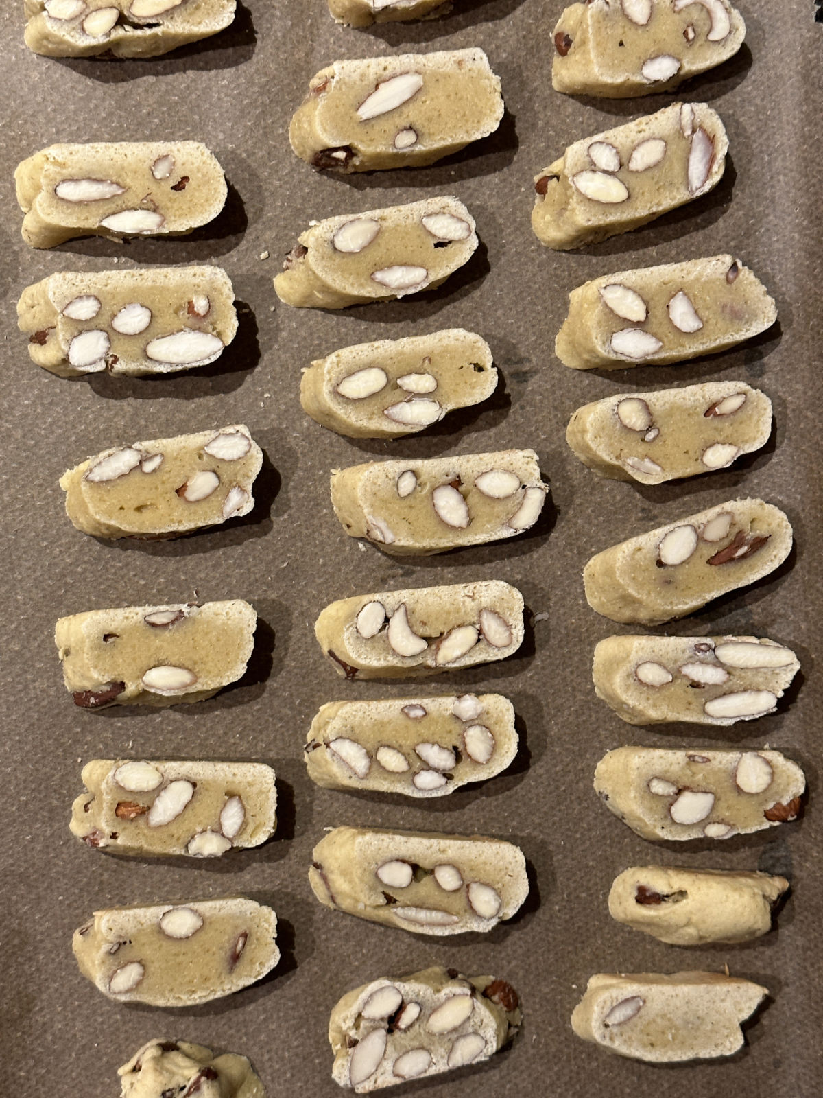 4 fertig backen Cantuccini Salamico