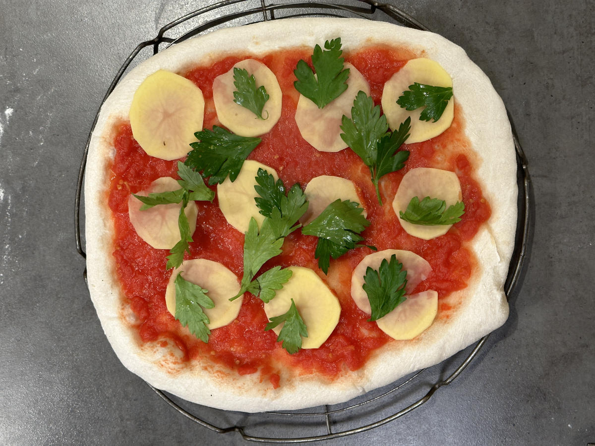 2 Pizza Kartoffeln Champignons Kartoffeln salamico
