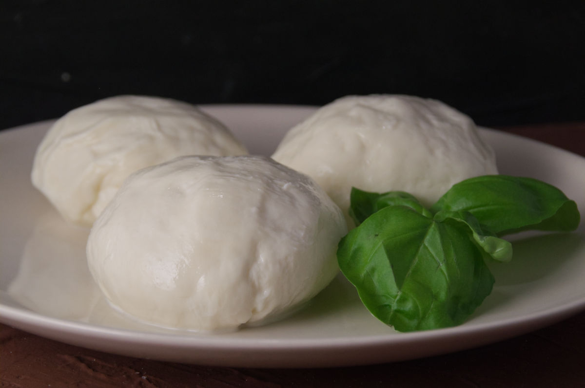 Mozzarella selber machen – ideal für Pizza oder Caprese