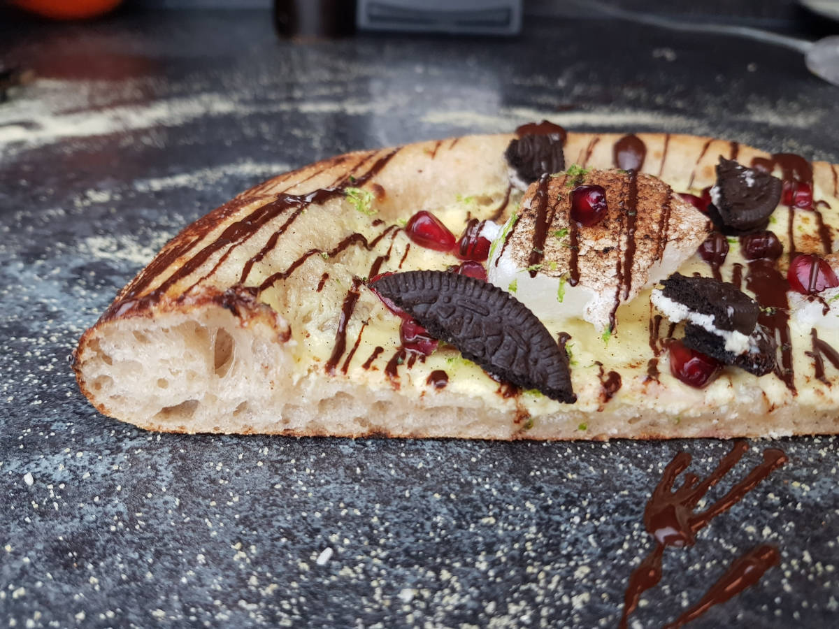 1 Pizza Blaubeere Teig Salamico