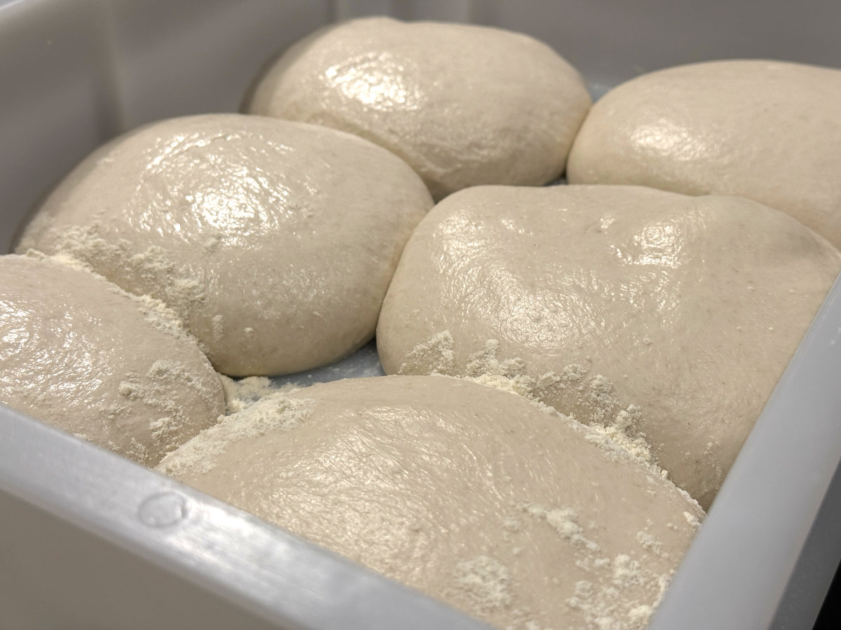 Wie du klebrigen oder harten Pizzateig rettest: Schritt für Schritt zur perfekten Pizza