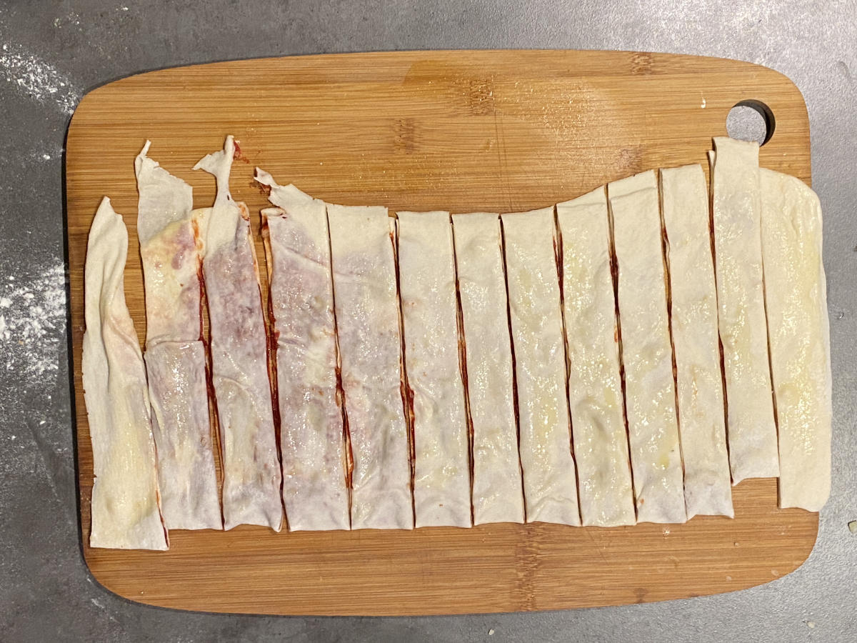 3 pizzasticks pikant schneiden Salamico