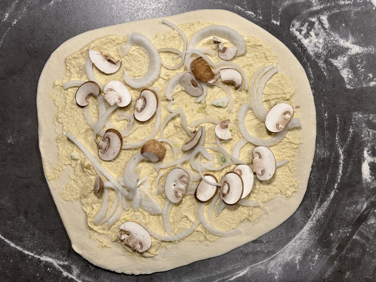 4 veganer flammkuchen Champignons Salamico